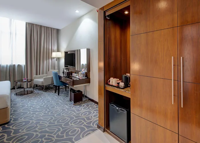 Hotel Ramada Abu Dhabi Corniche